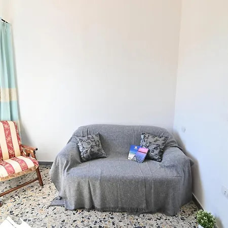 Izzhome בית הארחה 3*