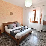 Izzhome Penzion Pula