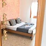 Izzhome ゲストハウス 3*