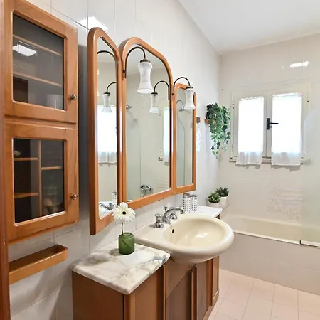 Gæstehus Izzhome 3*