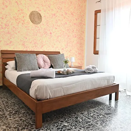 Izzhome Pula