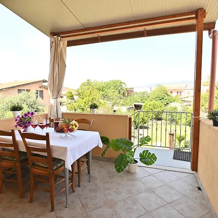 Izzhome Guest house *