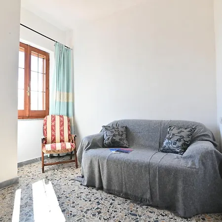 Guest house Izzhome 3*